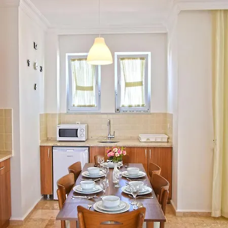 Timelettings Hisar Garden 公寓